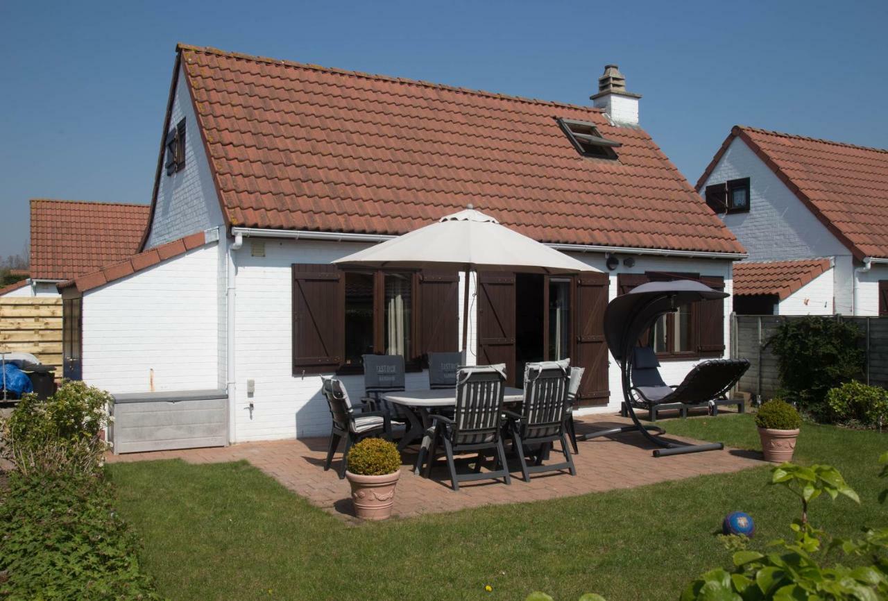 Vakantiehuisje De Haan Esterno foto